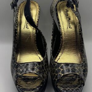 Anne Michelle Glamour-29 Peep Toe Platform Heels - Size 6